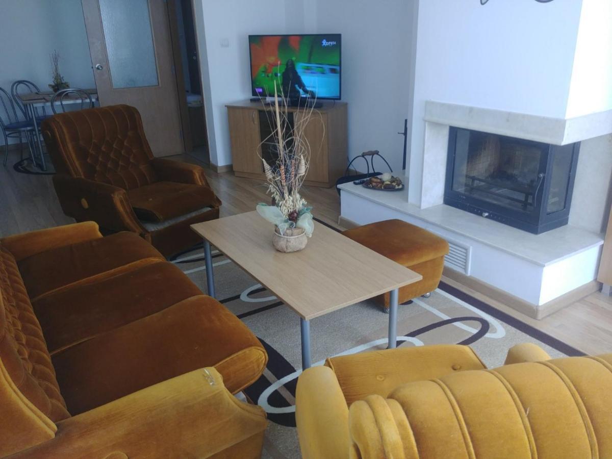 Apartment "Moni" Pamporovo Bagian luar foto